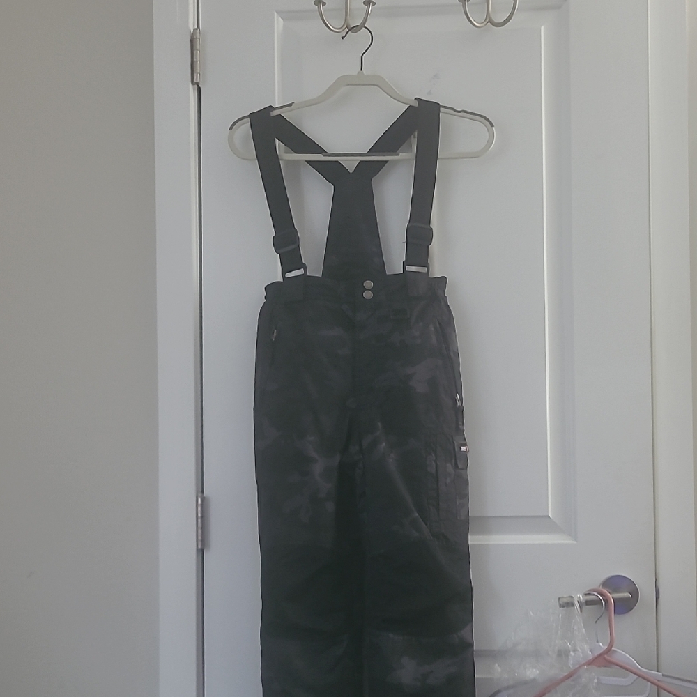 Boy's Snowpants Size 7/8